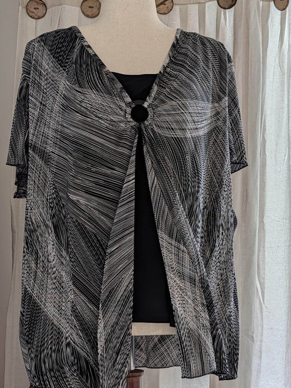 Lane Bryant Black and White Abstract Pattern Top